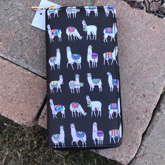 Handbags - 💥 Llama wallet